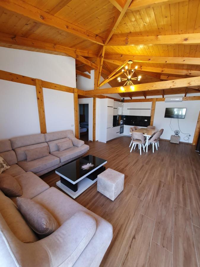 Klajdi Apartaments Sarandë Exteriör bild