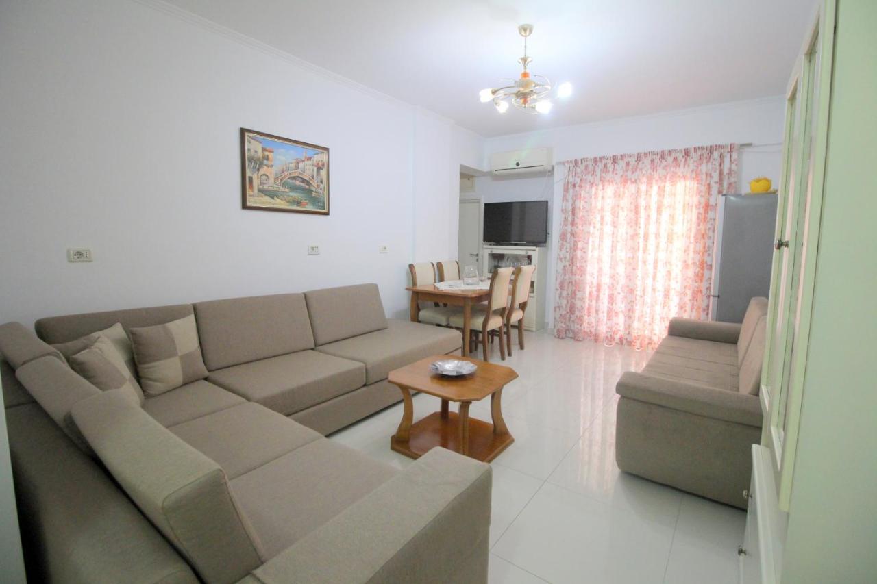 Klajdi Apartaments Sarandë Exteriör bild