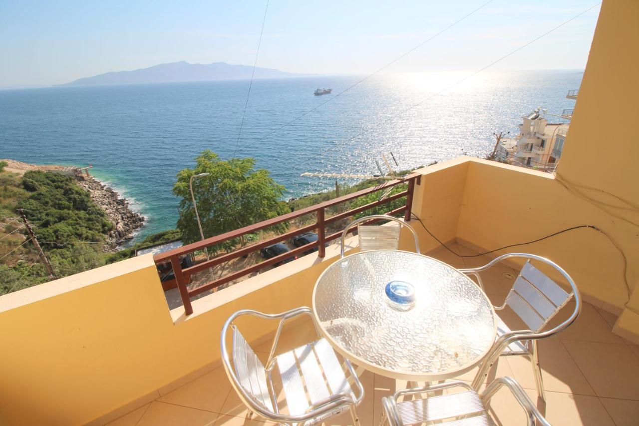 Klajdi Apartaments Sarandë Exteriör bild