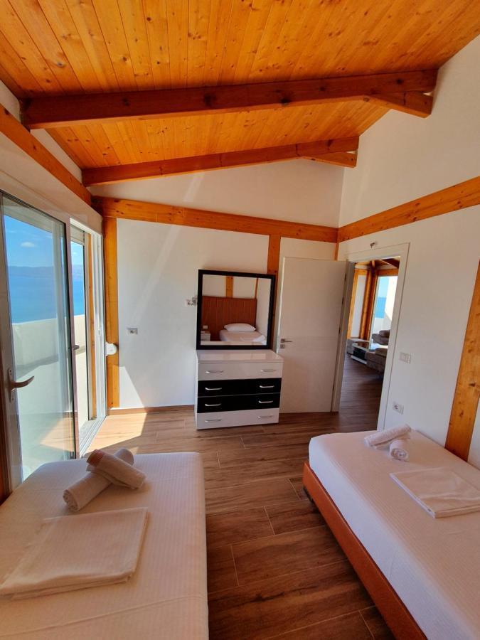 Klajdi Apartaments Sarandë Exteriör bild