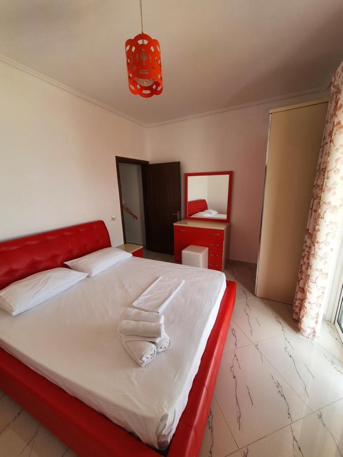 Klajdi Apartaments Sarandë Exteriör bild