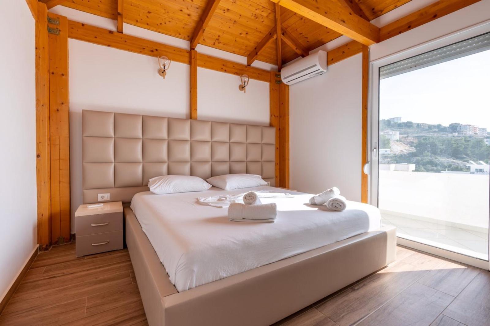 Klajdi Apartaments Sarandë Exteriör bild