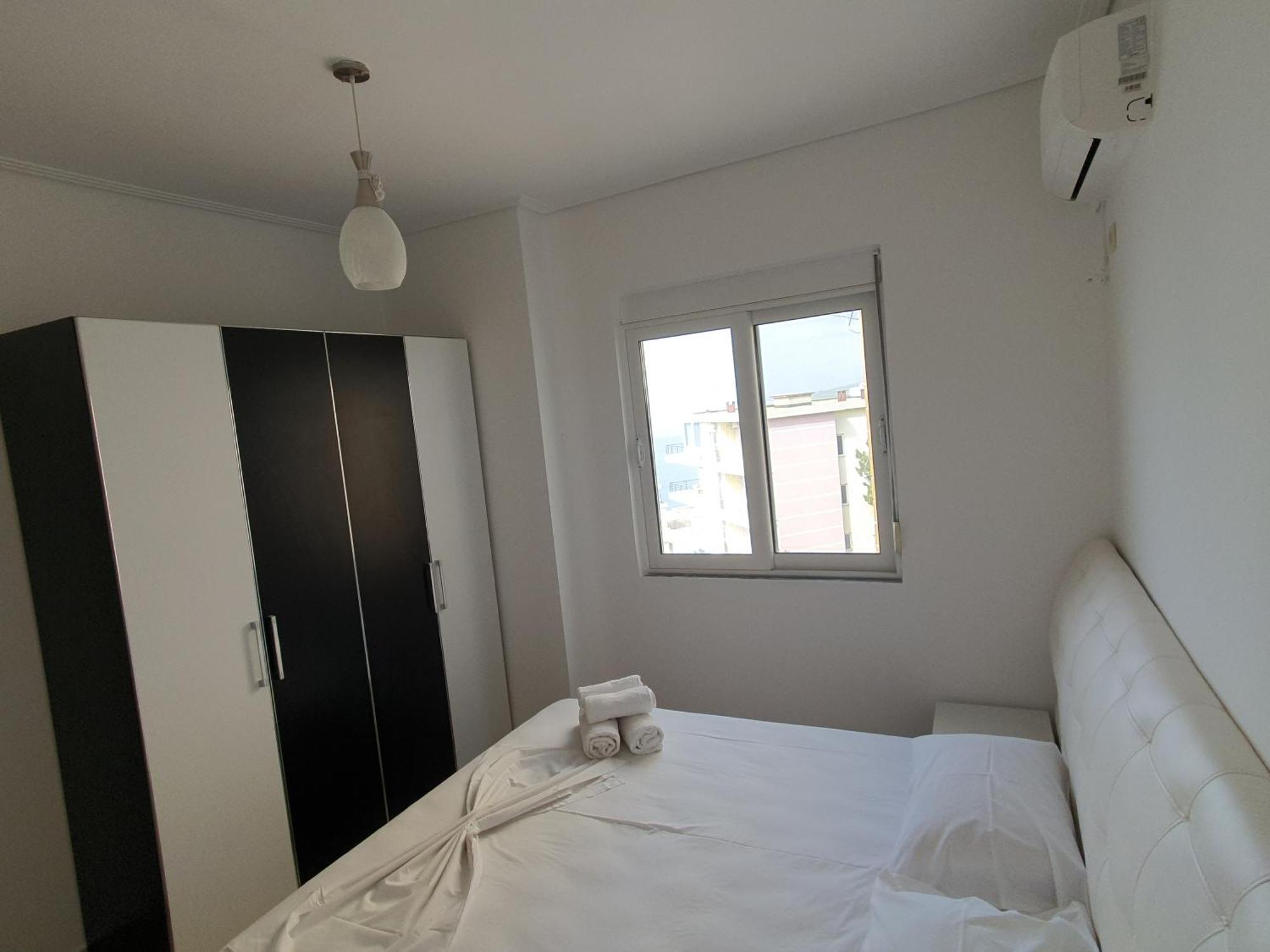 Klajdi Apartaments Sarandë Exteriör bild