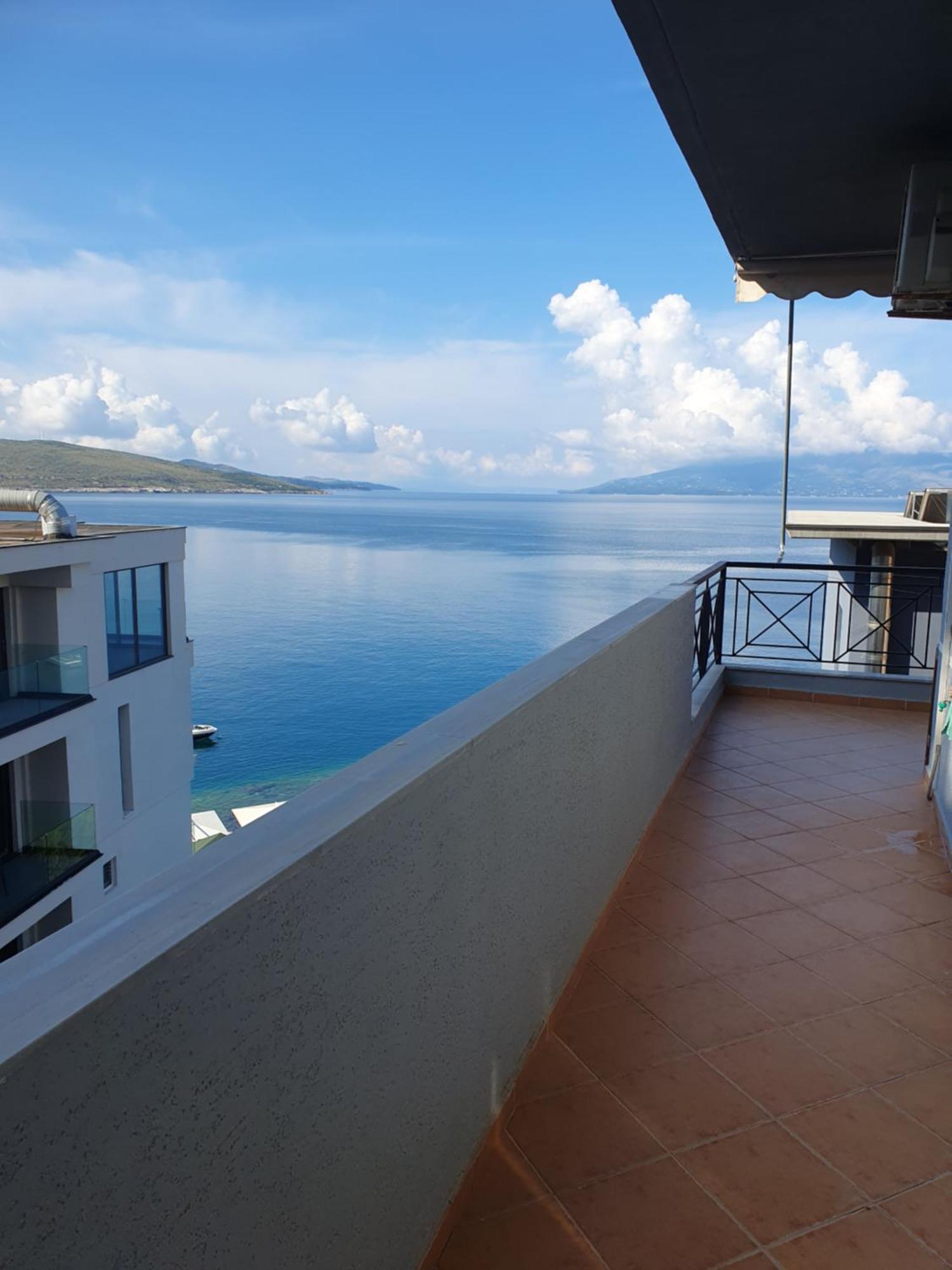 Klajdi Apartaments Sarandë Exteriör bild